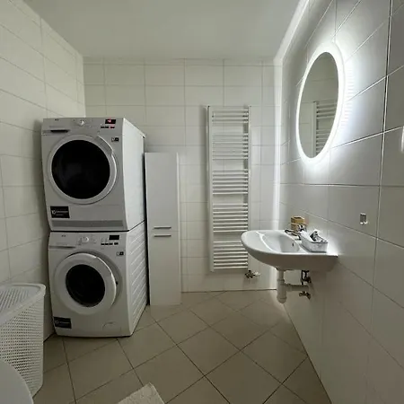 Apartman S Parkovanim Apartmán Zilina